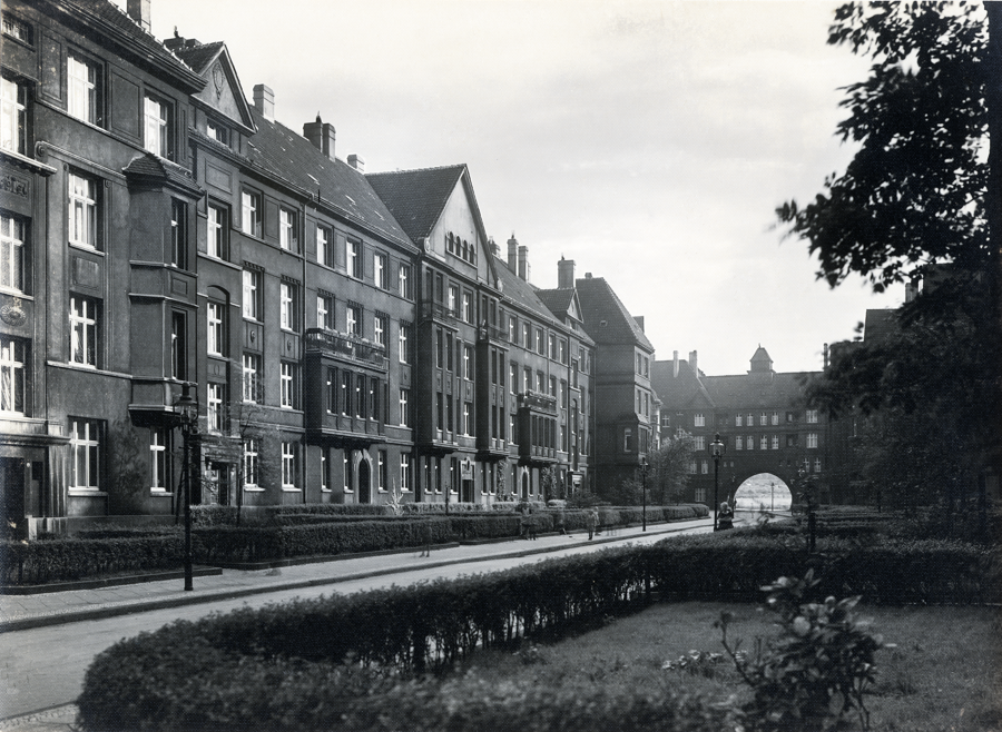 Althoffstraße um 1928 in Richtung Süden betrachtet